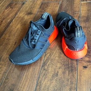 Adidas Black and Bright Orange Athletic Shoes

US 6 women